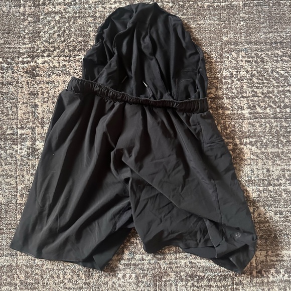 Lululemon Running Shorts (M) - Picture 4 of 4